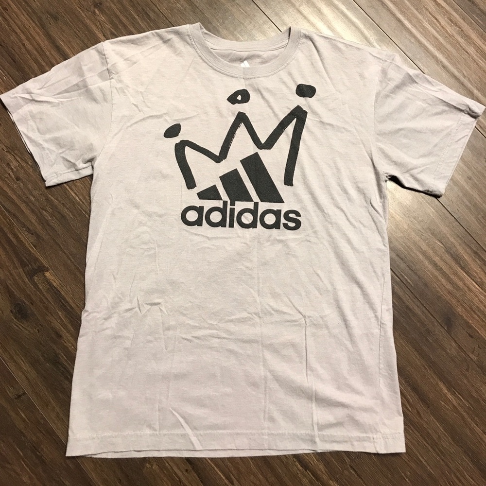 Adidas • Gray Tee • Size S