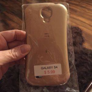 Slightly used Galaxy S4 case ⭐️⭐️⭐️