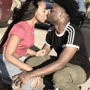 Meet your Posher, Dondrea