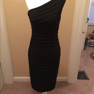 London Times size 4 black tiered dress