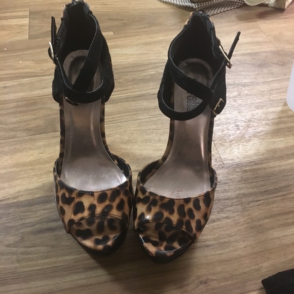 Heels - Picture 1 of 2