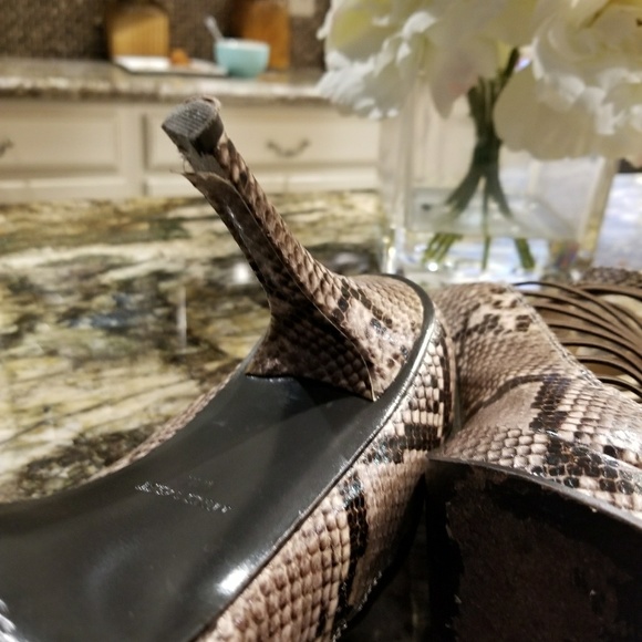 Shoes - Picture 2 of 5