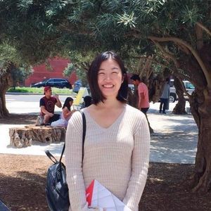 Meet your Posher, Julia