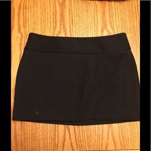 Express NWT Black Skirt Size Medium