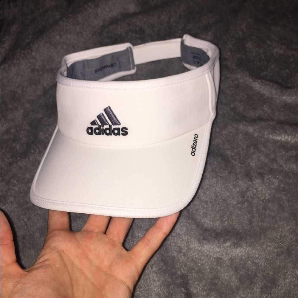 2 adidas visors