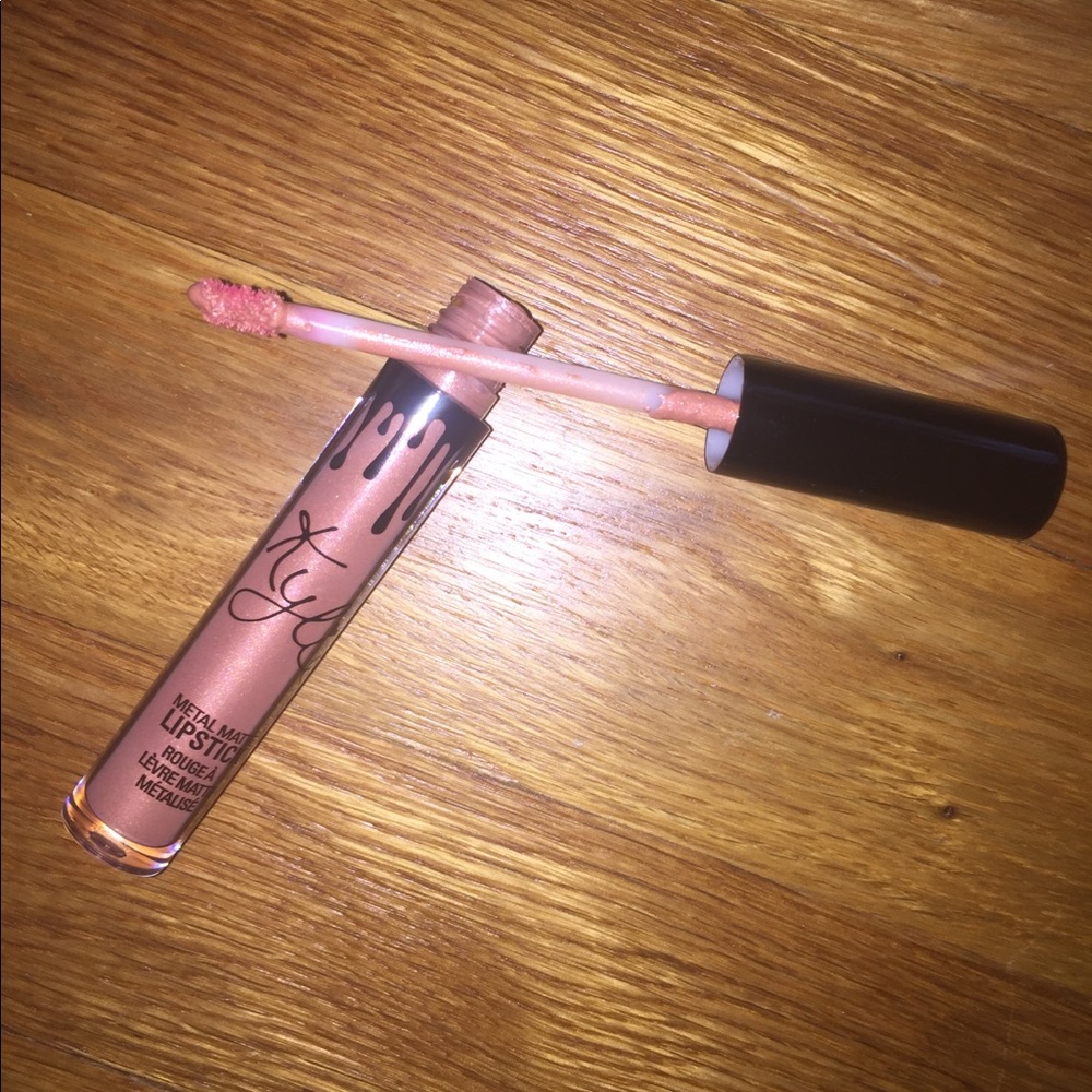Metallic Lipstick by Kylie Cosmetics