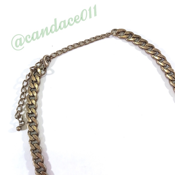 ⭐️SALE!⭐️ Multi-Color Statement Necklace - Picture 6 of 8