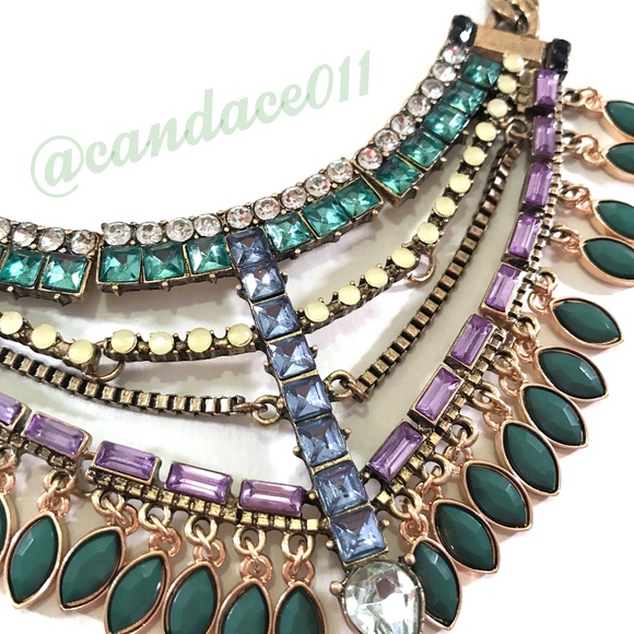 ⭐️SALE!⭐️ Multi-Color Statement Necklace - Picture 8 of 8