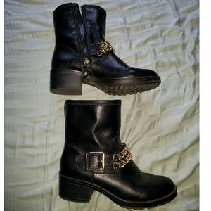 Black & gold buckle boots