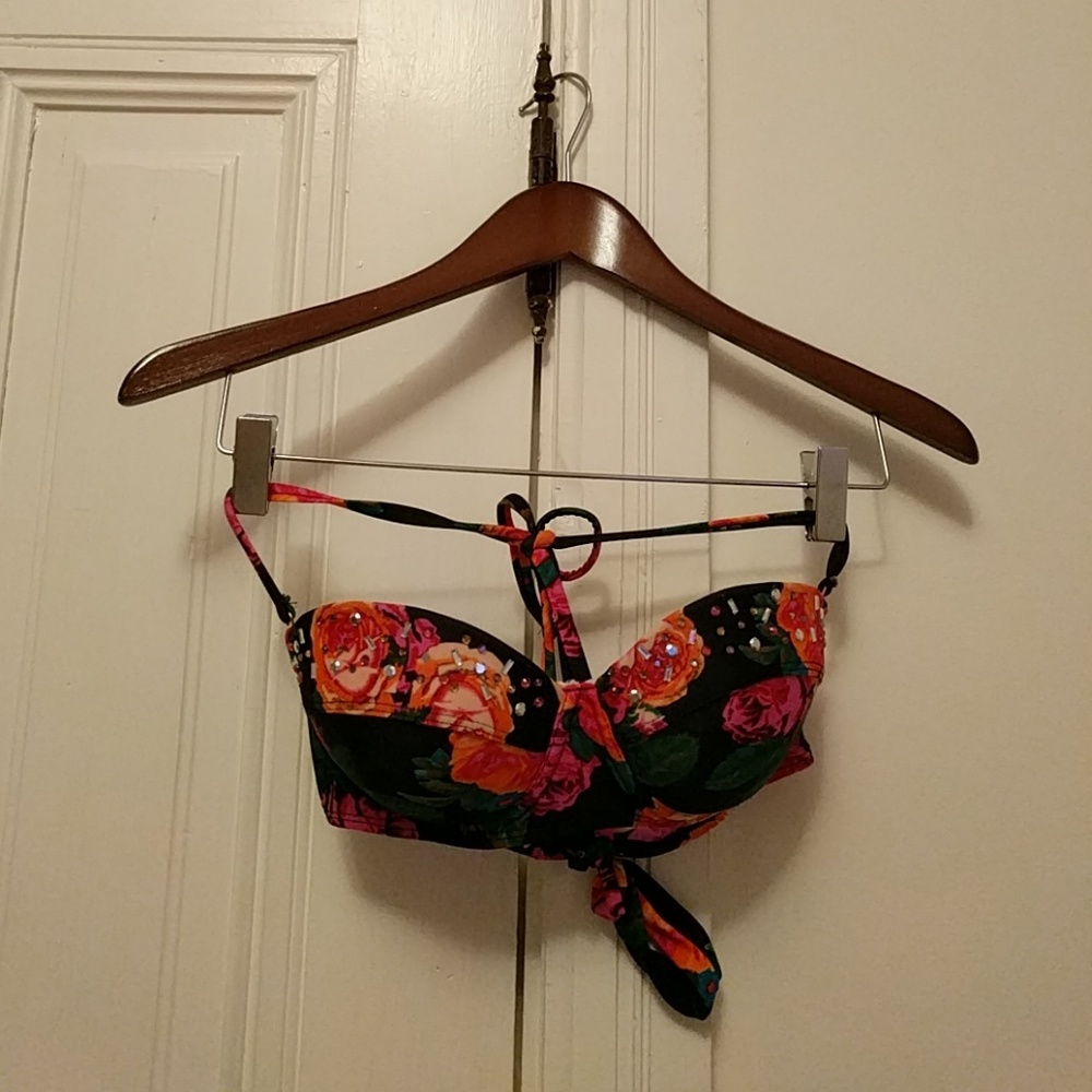Floral bikini top