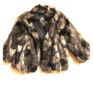 VIA SPIGA Faux fur