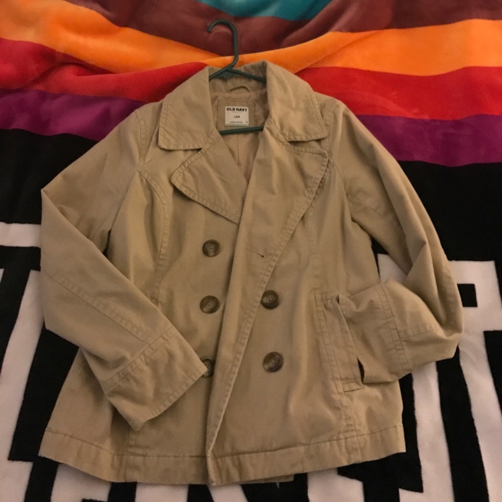 Tan pea coat😊