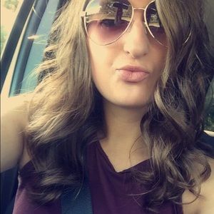 Meet your Posher, Jordyn