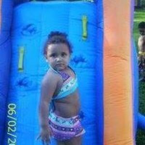 Meet your Posher, Carrie