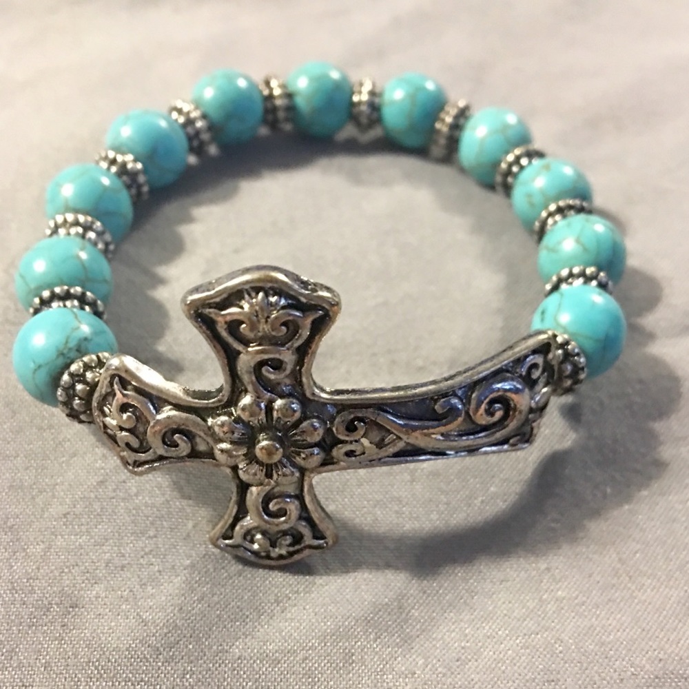 Turquoise and silver side cross bracelet