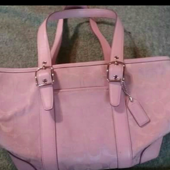 Coach Handbags - 2015 coach mint cond