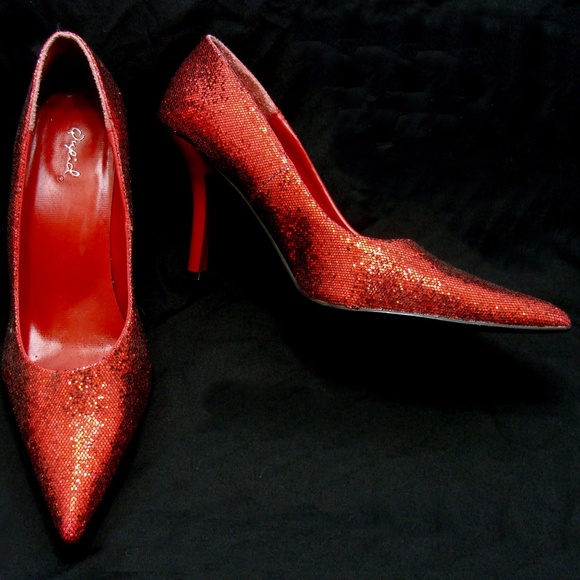 Shoes - Vintage red glitter pumps-christmas holiday heels