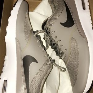 Air Max Thea in light grey. Never worn.