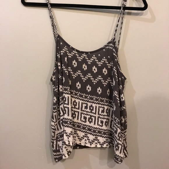 Brandy Melville Tops - Brandy Melville pattern tank