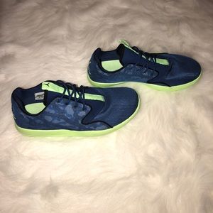 Jordan Eclipse Running Shoe Size 7Youth/8.5Womens