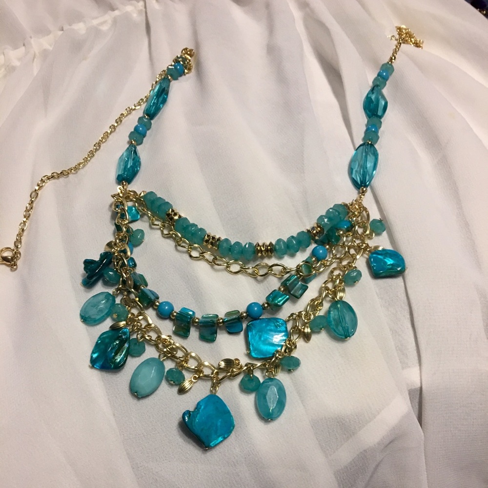 Pretty layer long necklace