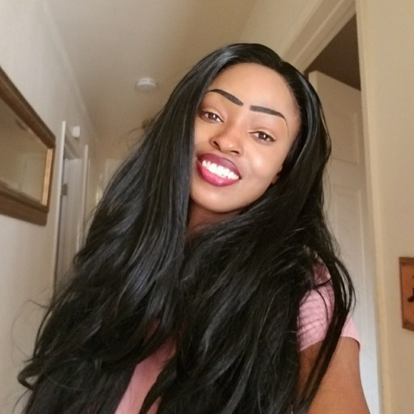 Used Straight Black Layered LaceFront Wig 28 main image 5
