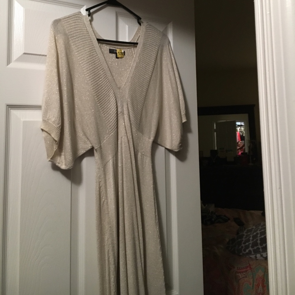 Dress - Picture 1 of 1