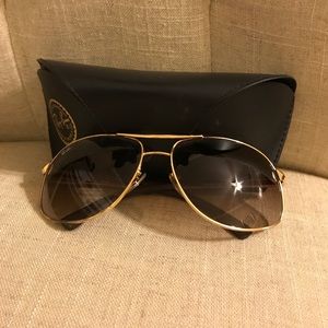 Ray-Ban Sunglass
