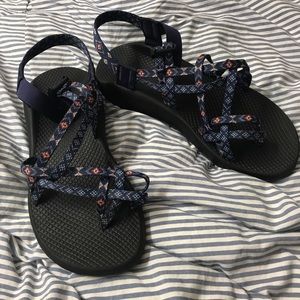 Double Strapped Chaco’s with Toe Loop