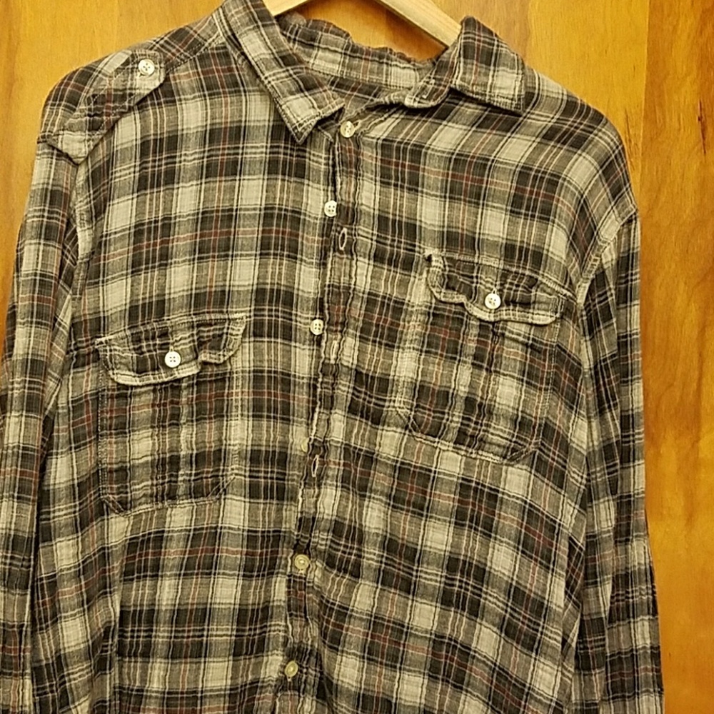Men's long sleeve button down shirt