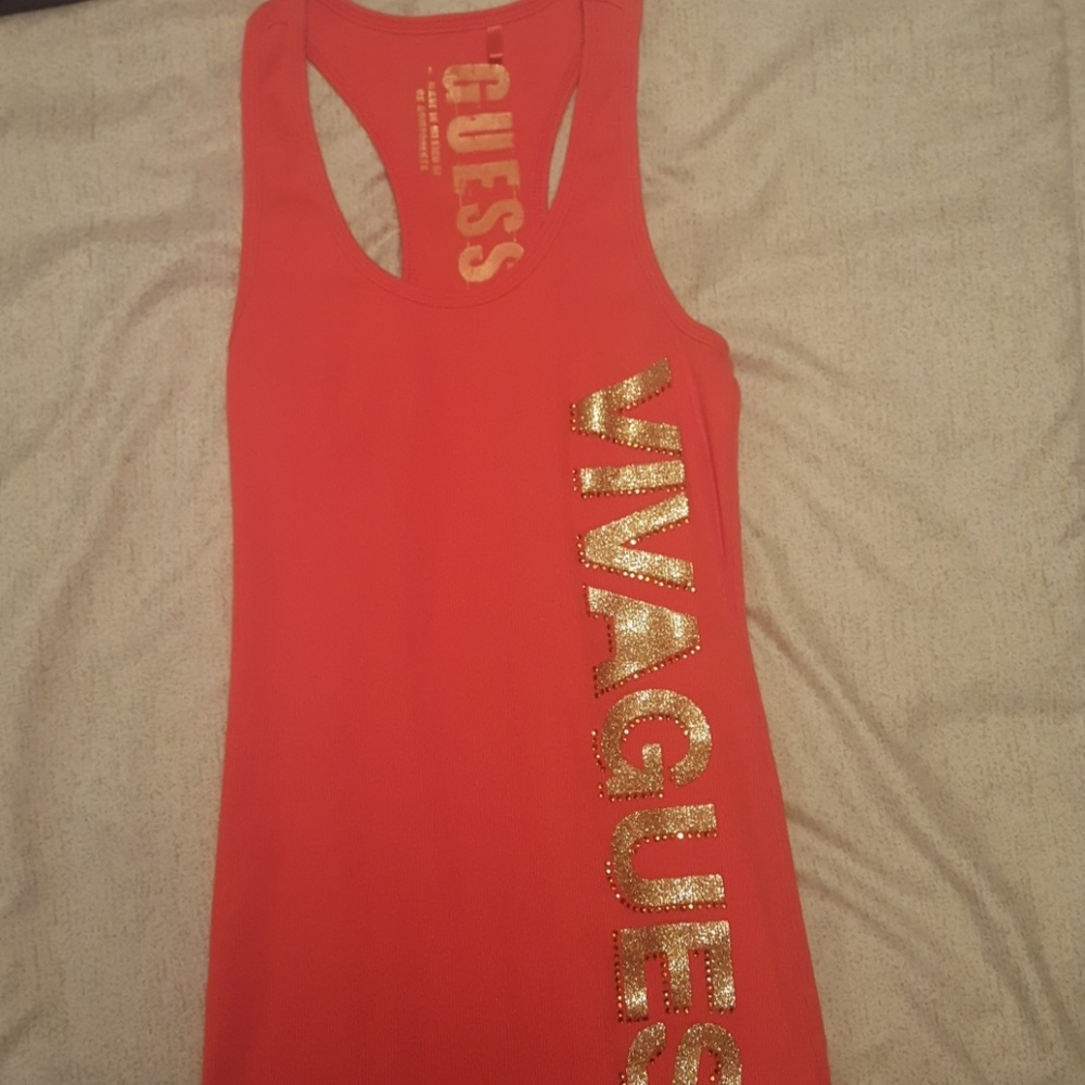 Guess tank