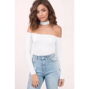 Tobi white off the shoulder Bodysuit With Choker