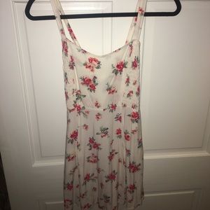 White Floral Ribbed sundress, with pockets!!