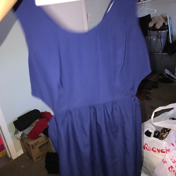 Very cute dress with cut outs on sides and back - Picture 2 of 3