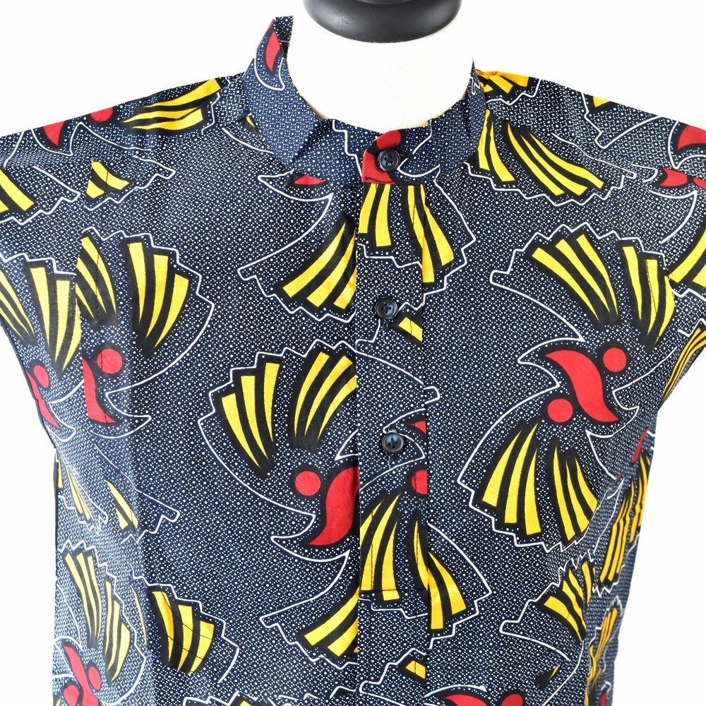 SOLD ❌African Print Women's Sleeveless  Shirt - Picture 3 of 5