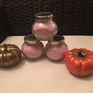 BATH fuzz- bath sprinkles