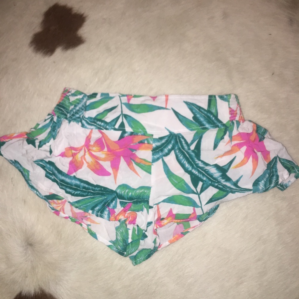 Mink Pink Floral Shorts (goes with matching top)