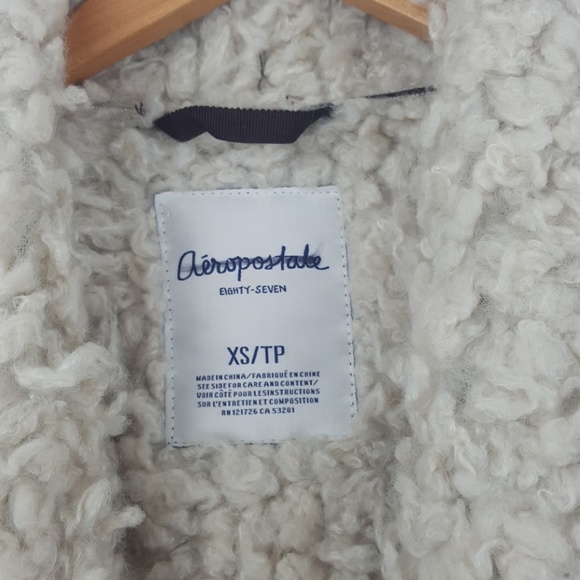 Women's Aeropostal jacket extra small. Polyester. - Picture 2 of 3