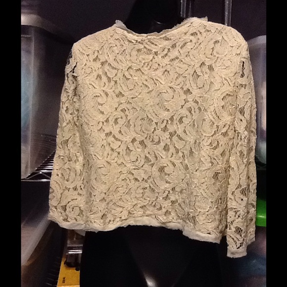 Exquisite vintage flair shrug cardigan - Picture 5 of 5