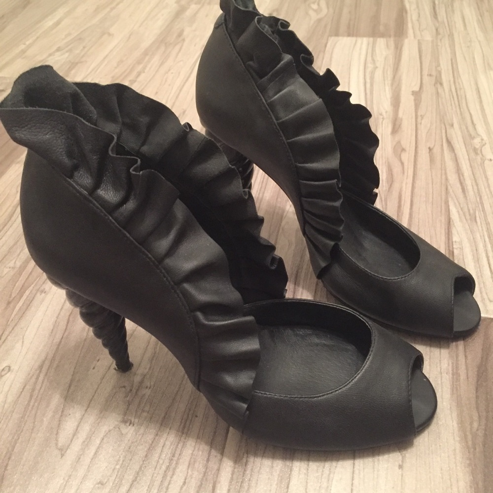 Jeffrey Campbell ruffle peep toe w/ detailed heel