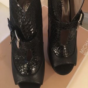 MK black booties