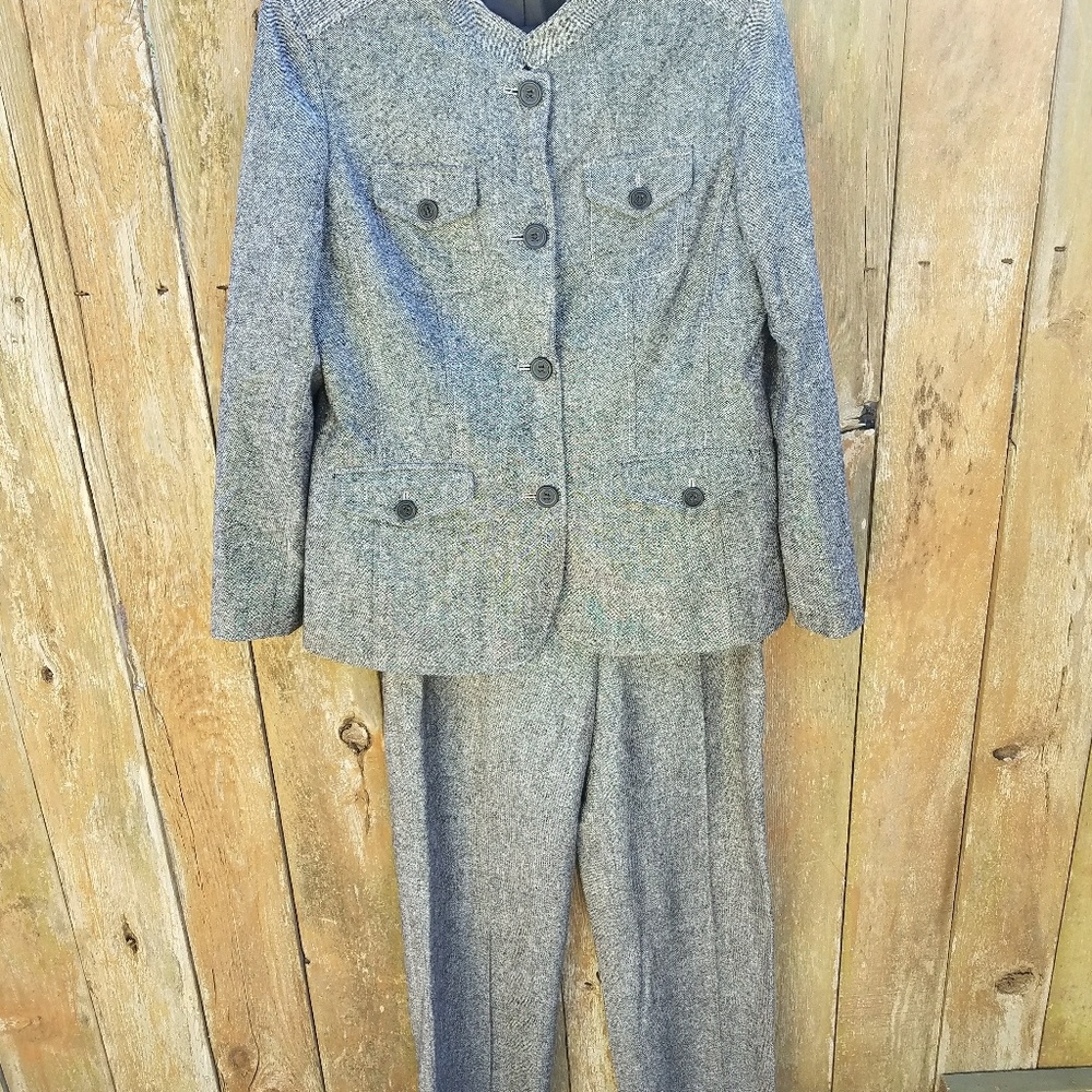 Liz Claiborne Gray Pants & Jacket Sz. 12/14