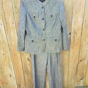Liz Claiborne Gray Pants & Jacket Sz. 12/14