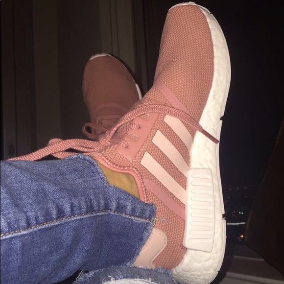 Women’s ADIDAS NMD PINK R1