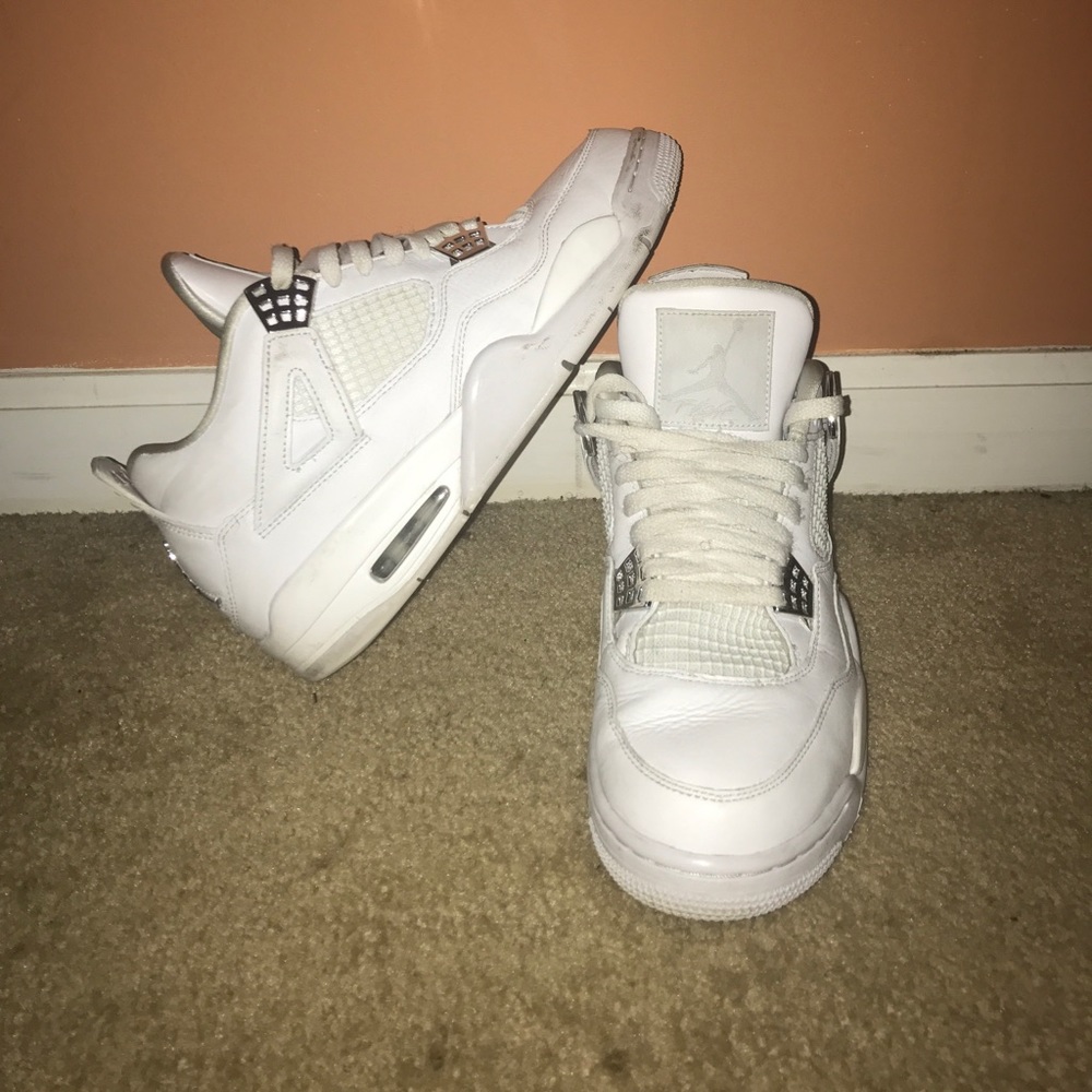 Jordan pure money 4s