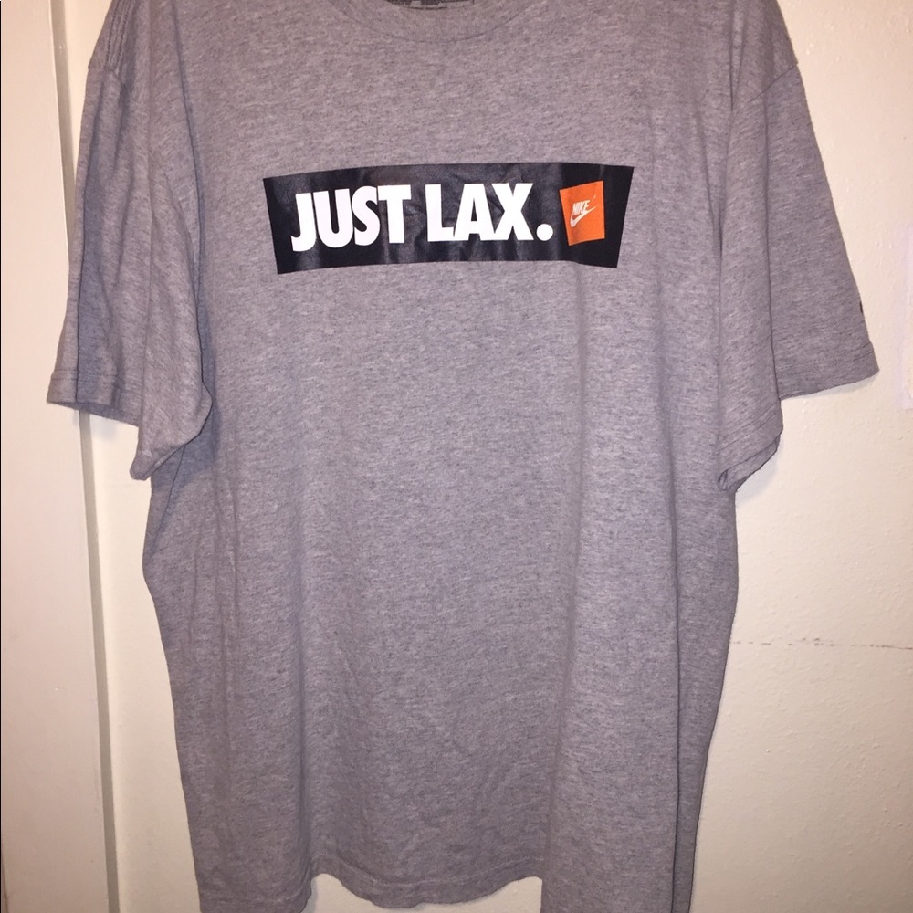 Nike men’s shirt - Picture 2 of 4