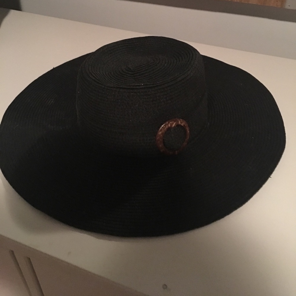 FINAL Black Wide Brim Floppy Paper Sunhat