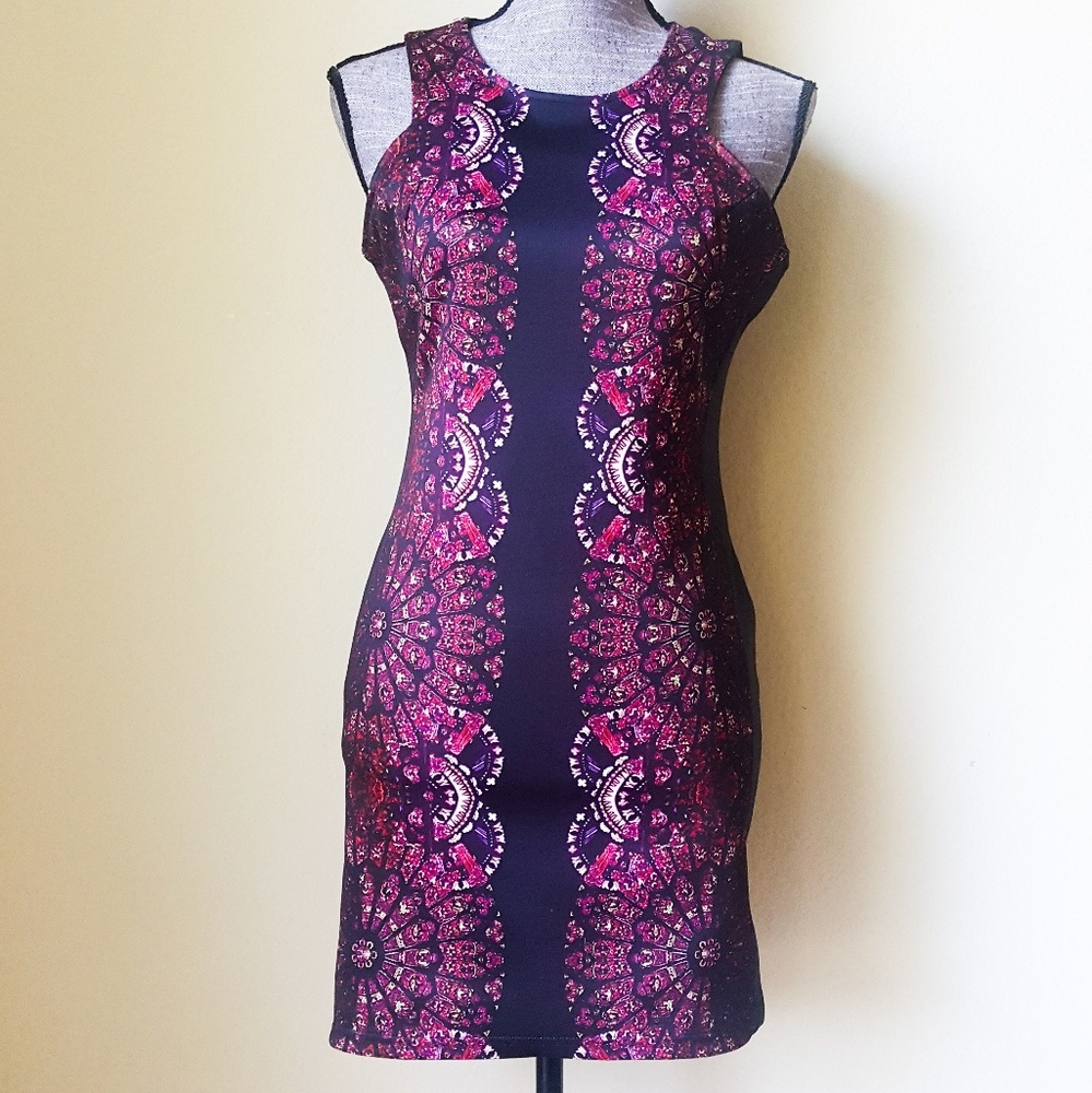 Forever 21 Bodycon Sleeveless Paisley Black Dress