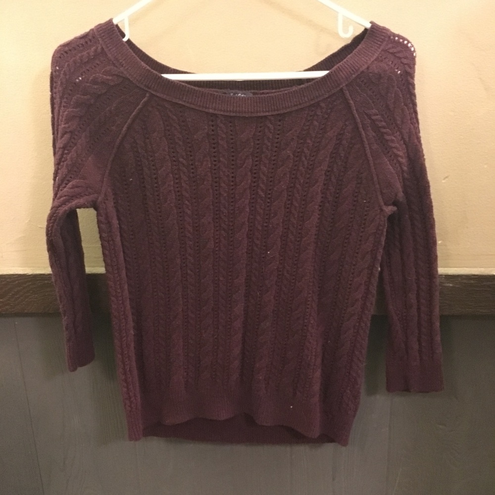 Maroon American eagle sweater