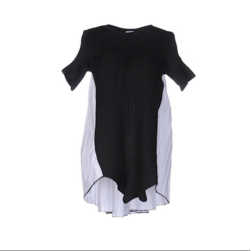Black and White pleated cotton Top NWT